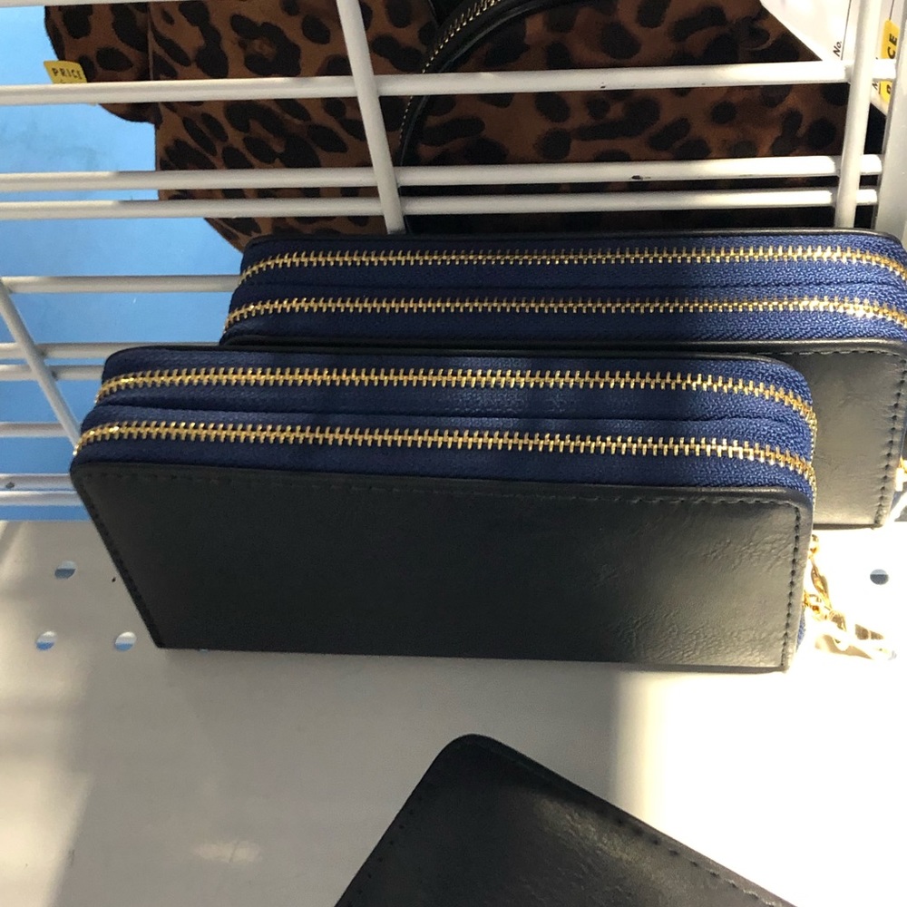 Wallet - Picture 7 of 11